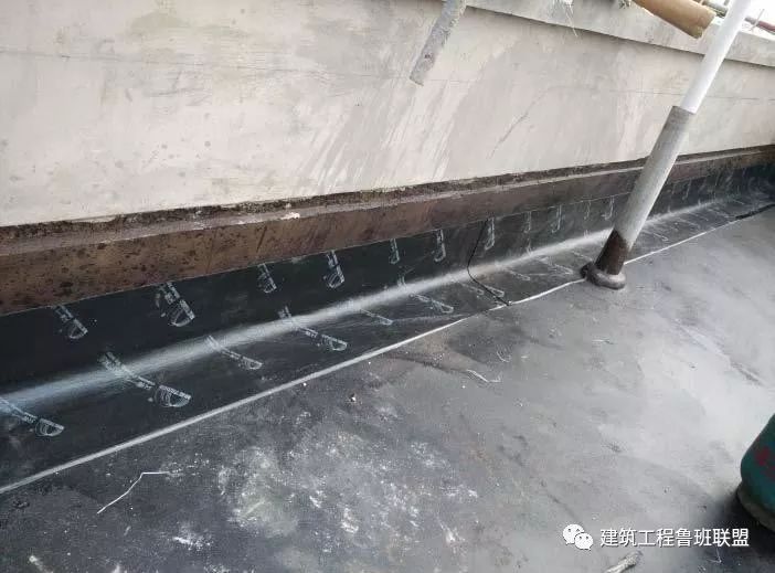 屋面防水工程超详细示范-第21张图片-南京九建